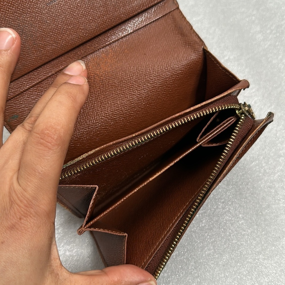 LV MONOGRAM SNAP WALLET - Picture 9 of 13